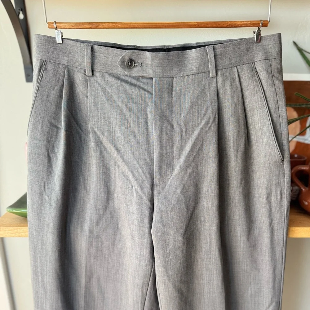 Joseph & Feiss Gray Wool Pleated Trousers Dress Pants Size 32